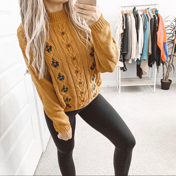 Vintage Sweaters - Vintage Embroidered Cable Knit Mock Neck Sweater